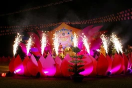 Chùm ảnh: Hàng vạn người dự lễ khai mạc Hội thảo Hoằng pháp toàn quốc 2011 tại Bình Dương
